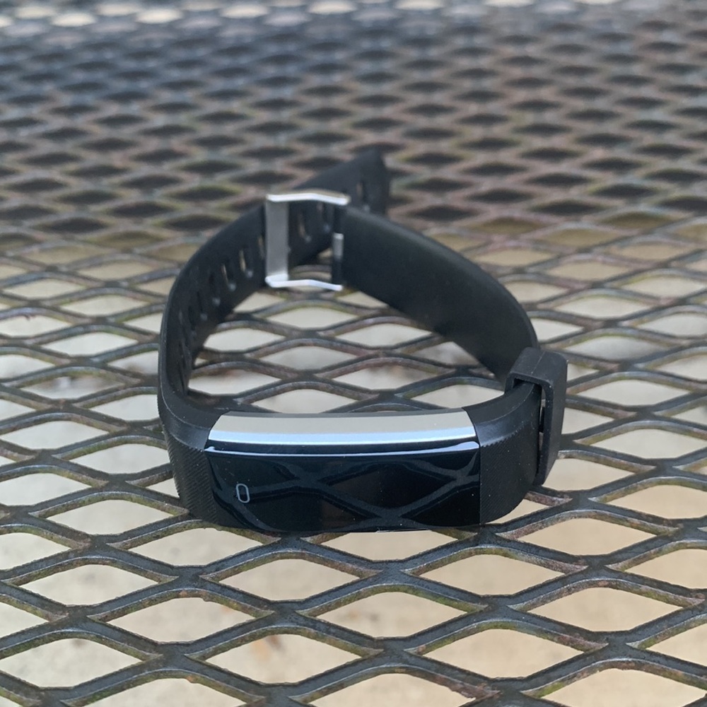 Fitbit - Picture 12 of 15